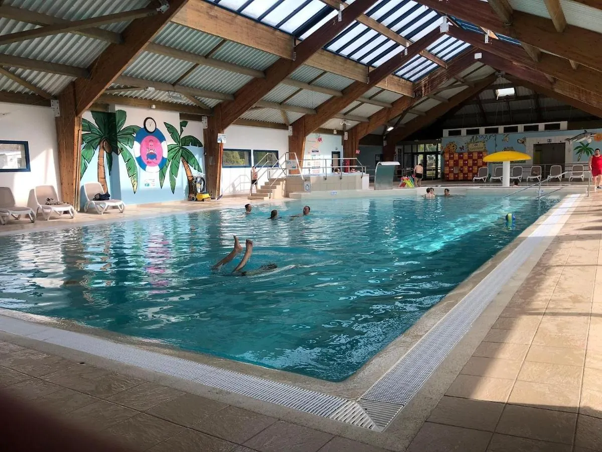 Camping Domaine De Kerlann Mb 2 Chambres 6Personnes Pont-Aven 0*,